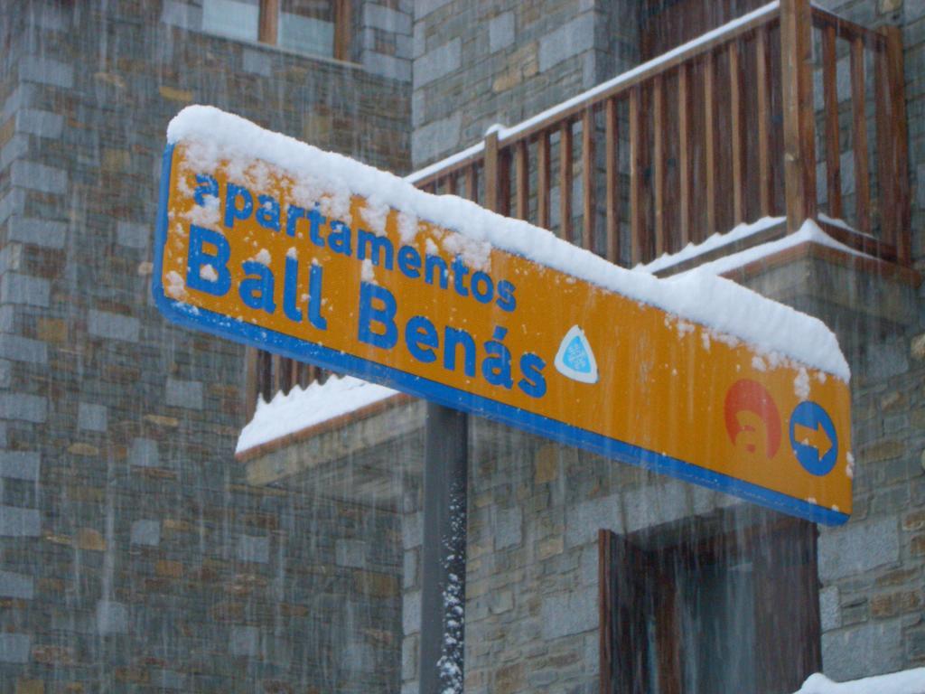 Apartamentos Ball Benas Edificio Prados De Velarta Серлер Екстериор снимка