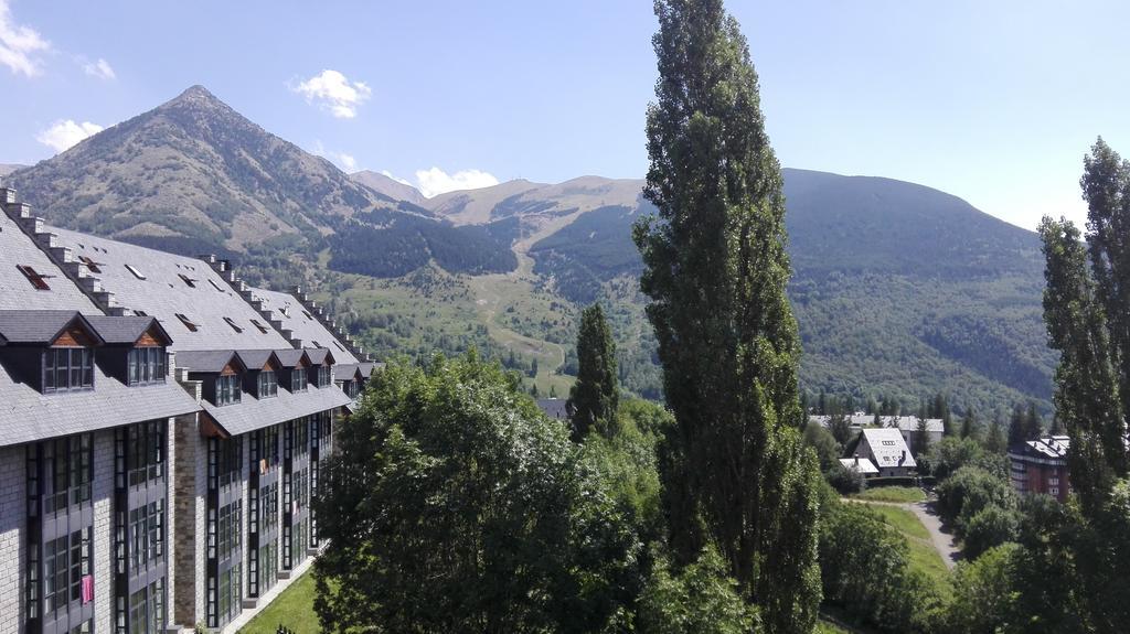Apartamentos Ball Benas Edificio Prados De Velarta Серлер Екстериор снимка